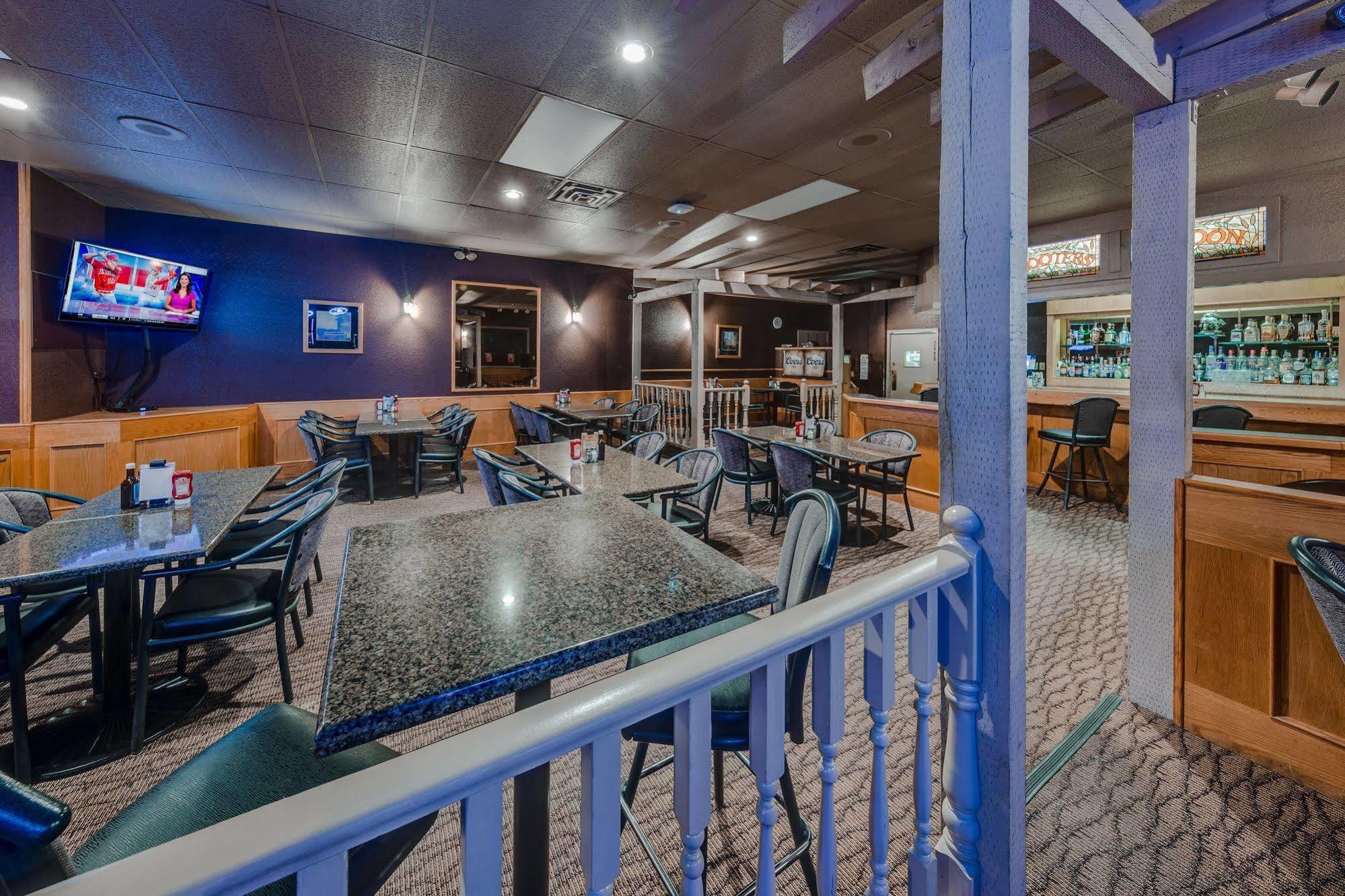 Heritage Inn Hotel & Convention Centre - High River Εξωτερικό φωτογραφία